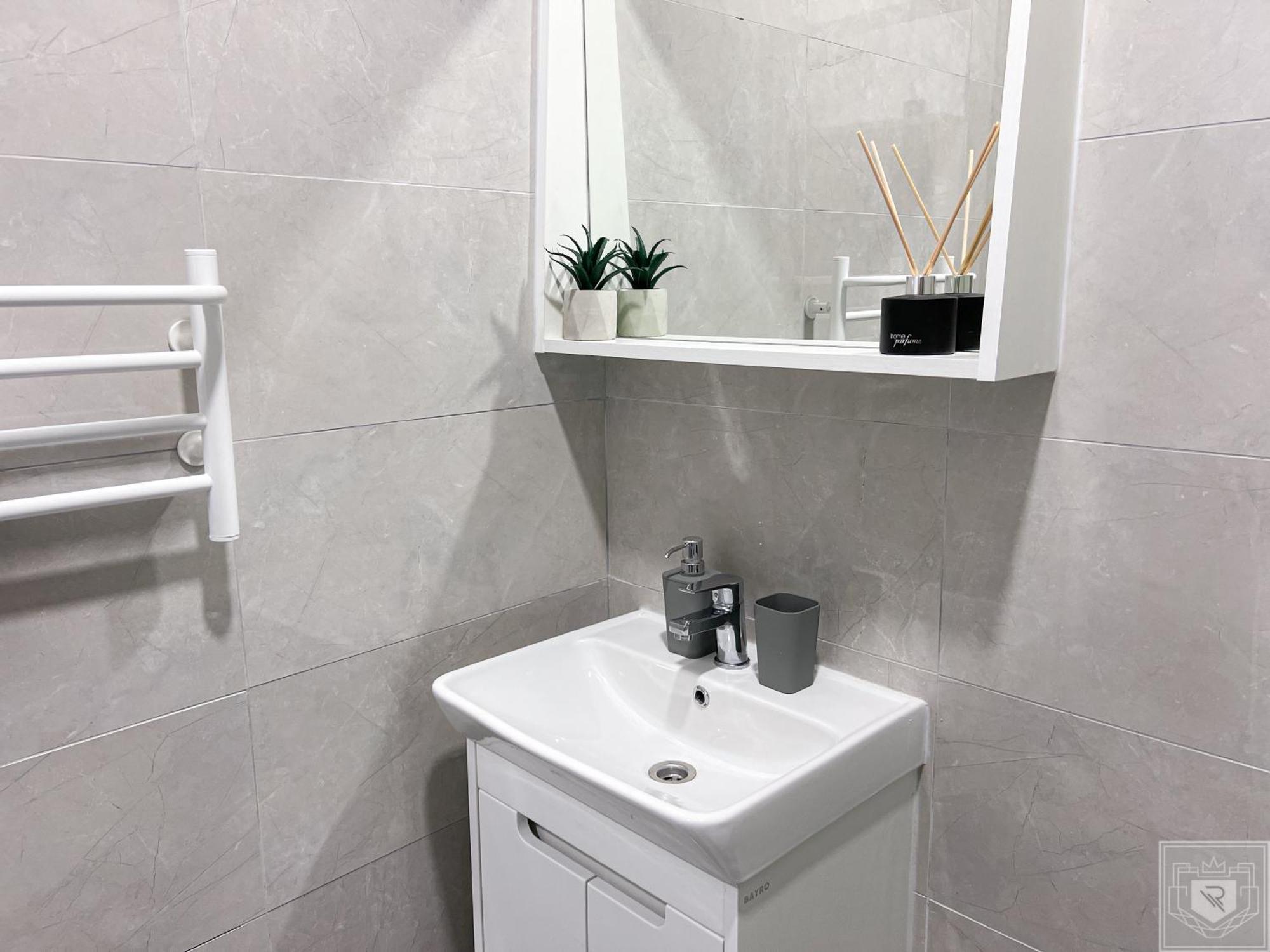 Renthouse Nanoflat #4 * Kişinev